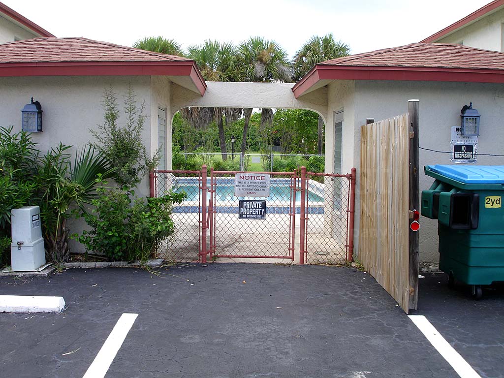 Sunward Community Pool Safety Fence